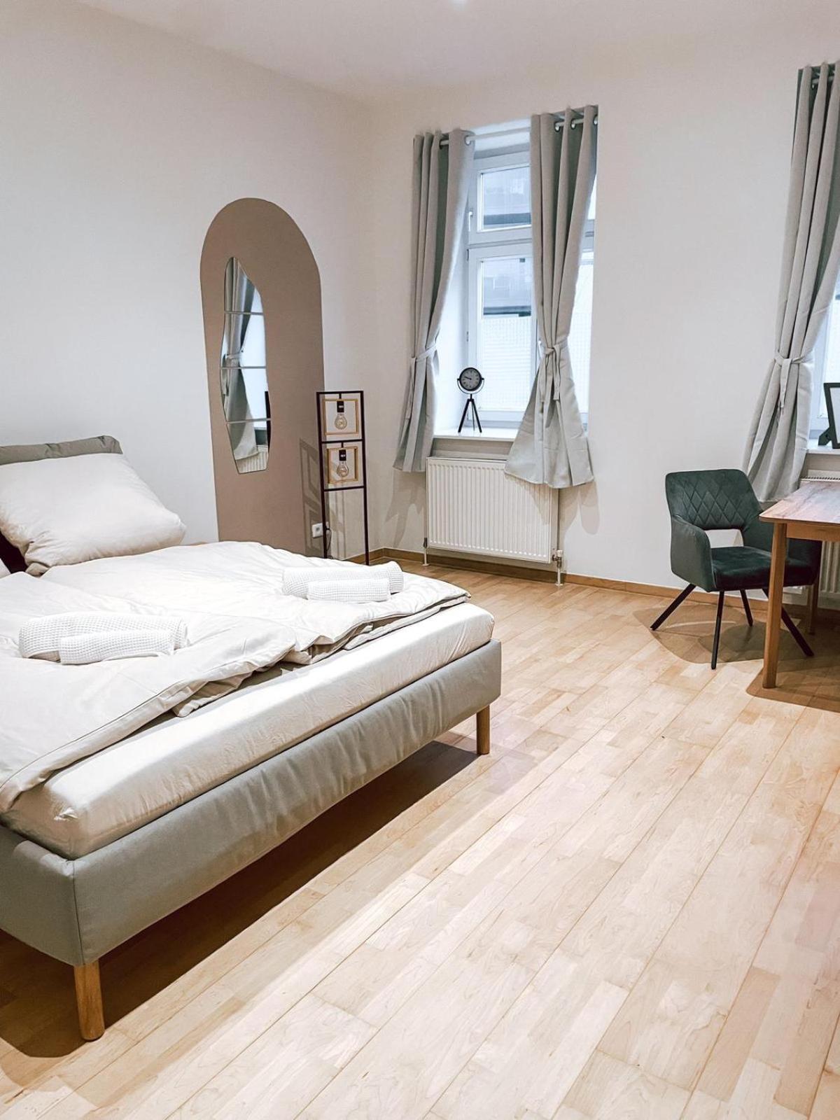 Zentrales Apartment Naehe Schoenbrunn - 2 Pers Viena Exterior foto